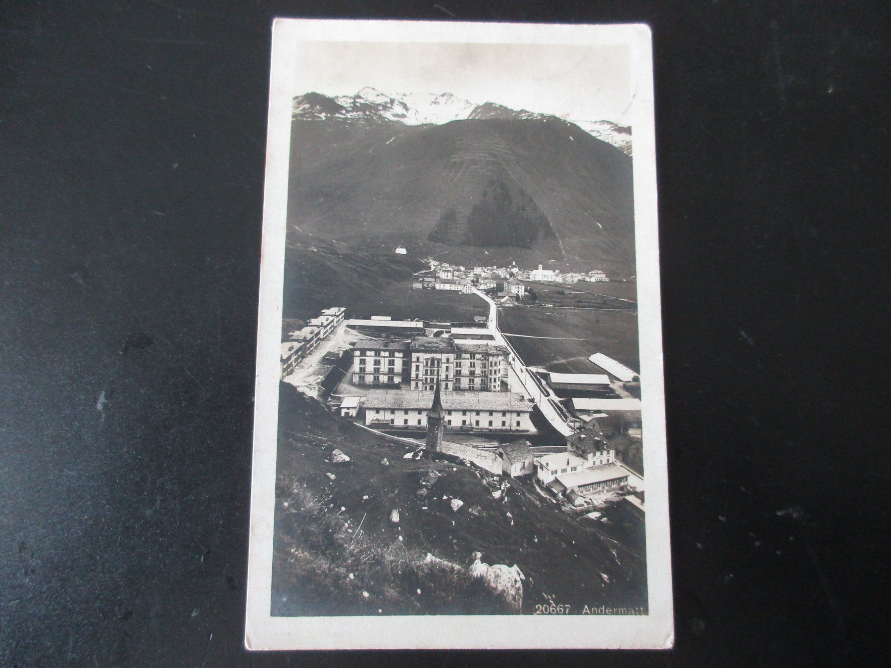 Cartoline postali: ANDERMATT mit Kaserne / Gel. 1922 / Ansichtskarte – Usato da Eschenbach LU venduto da Jack1711