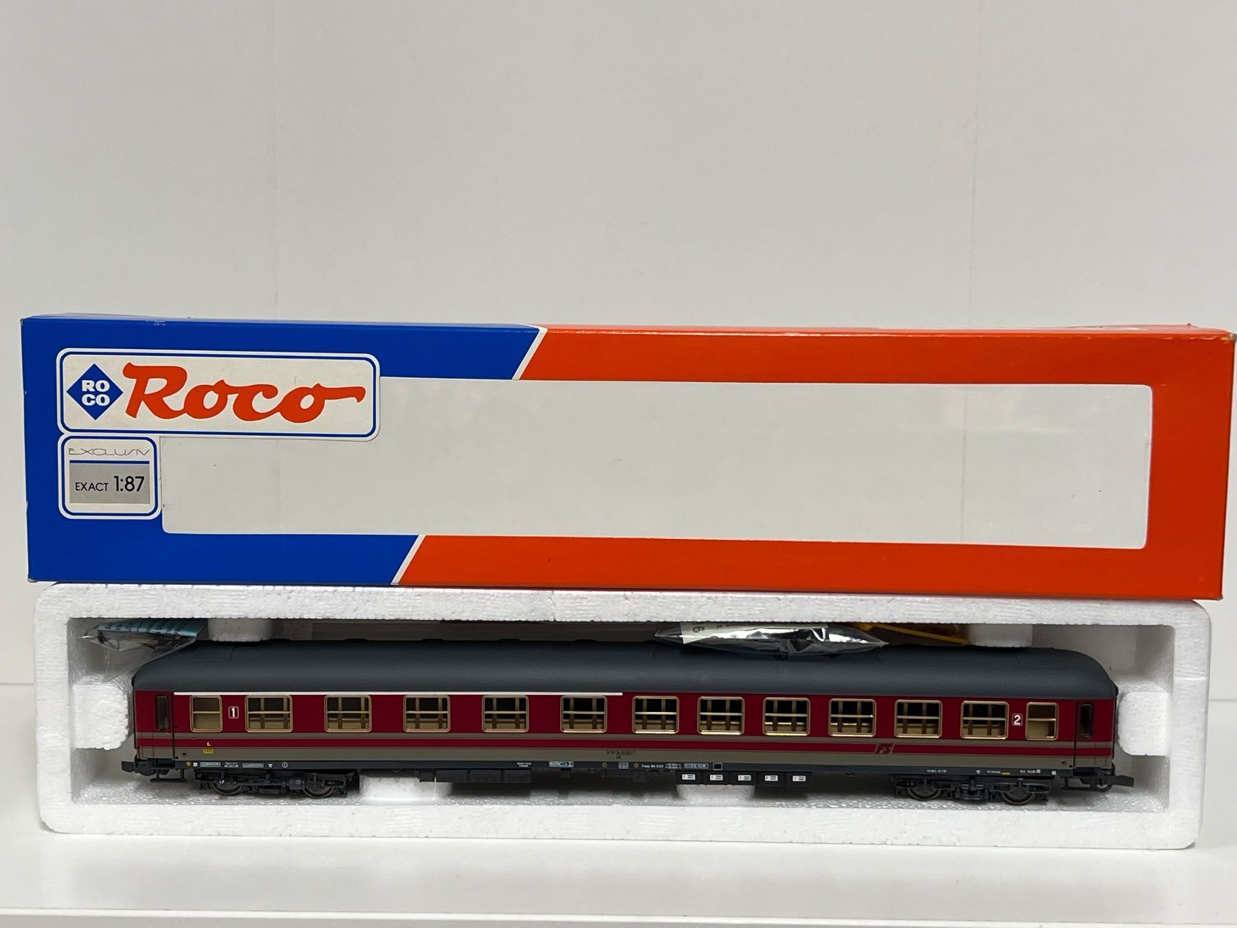 Roco Modellini di ferrovie: Roco 44737 FS 1/2.Kl. H0 DC – Nuovo e nell'imballaggio originale da Neuenhof venduto da ludovicco