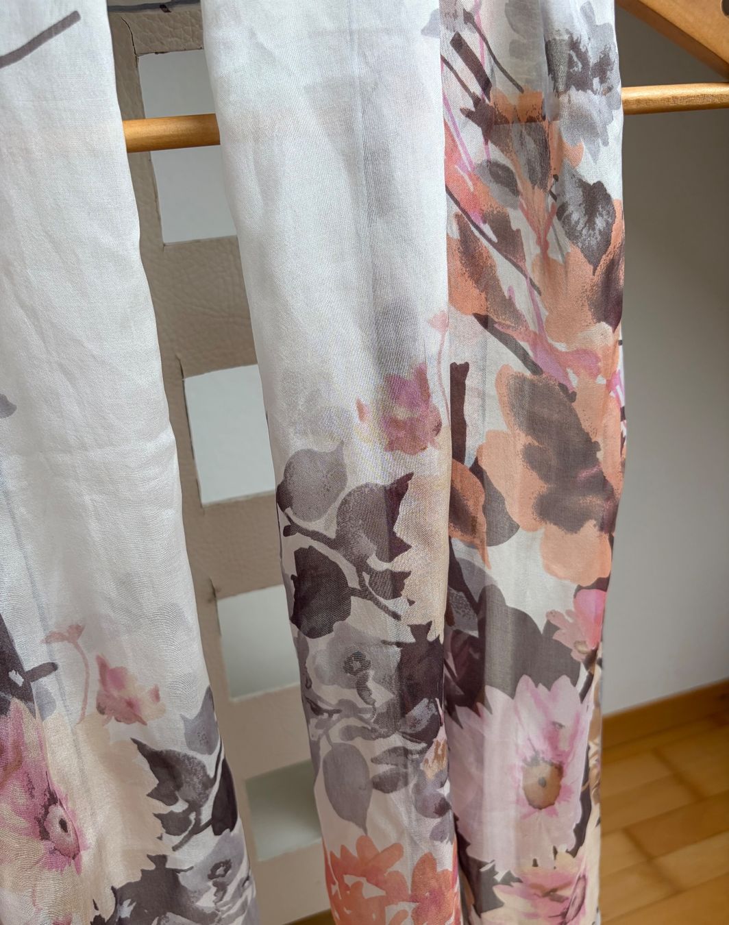Foulards & écharpes: Fraas Seide Schal – D'occasion à Unterägeri par Jutka_04 2