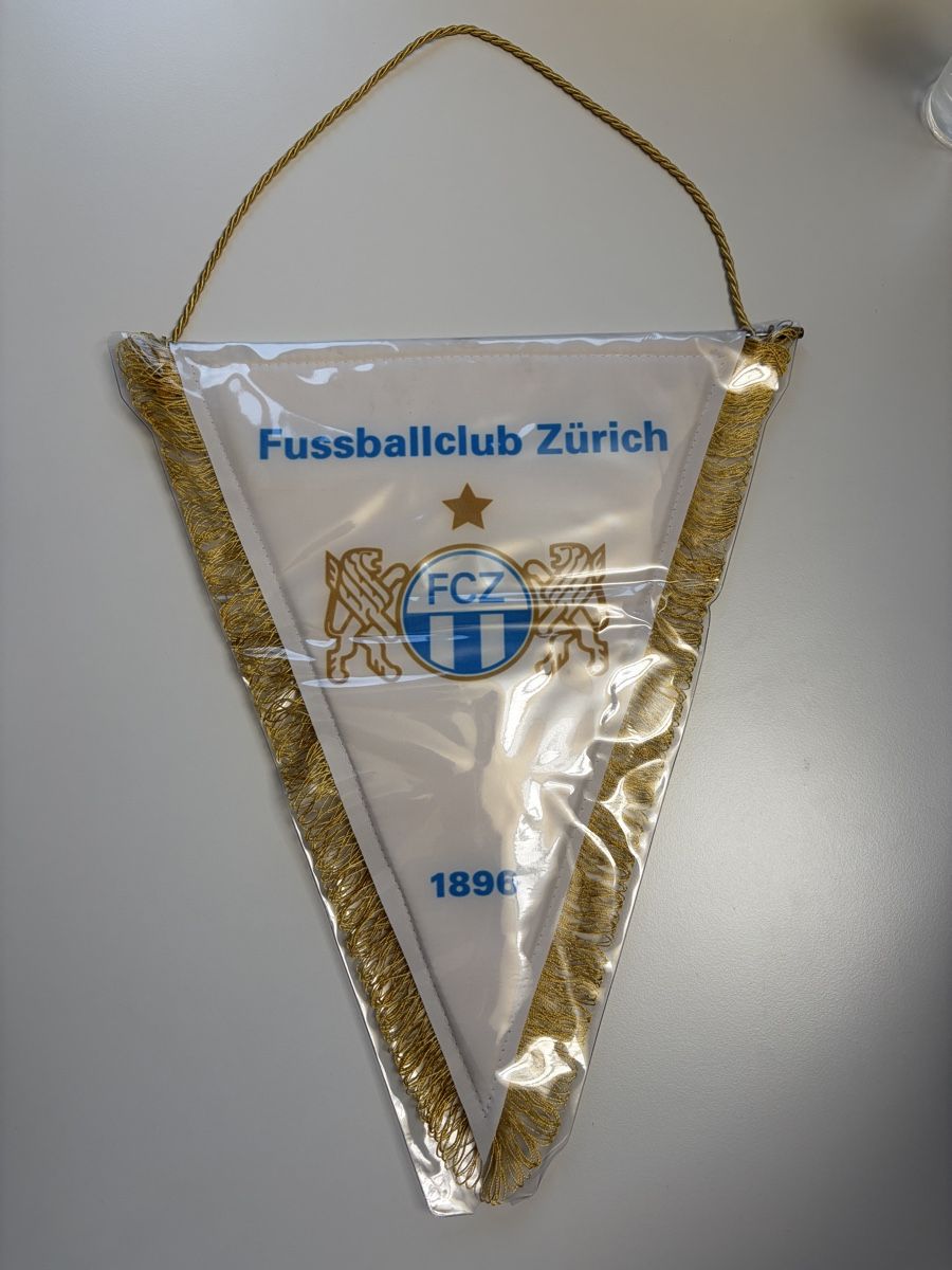 FC Zürich Wimpel mit goldenen Fransen – FCZ (D'occasion) à Wilen b. Wil ...