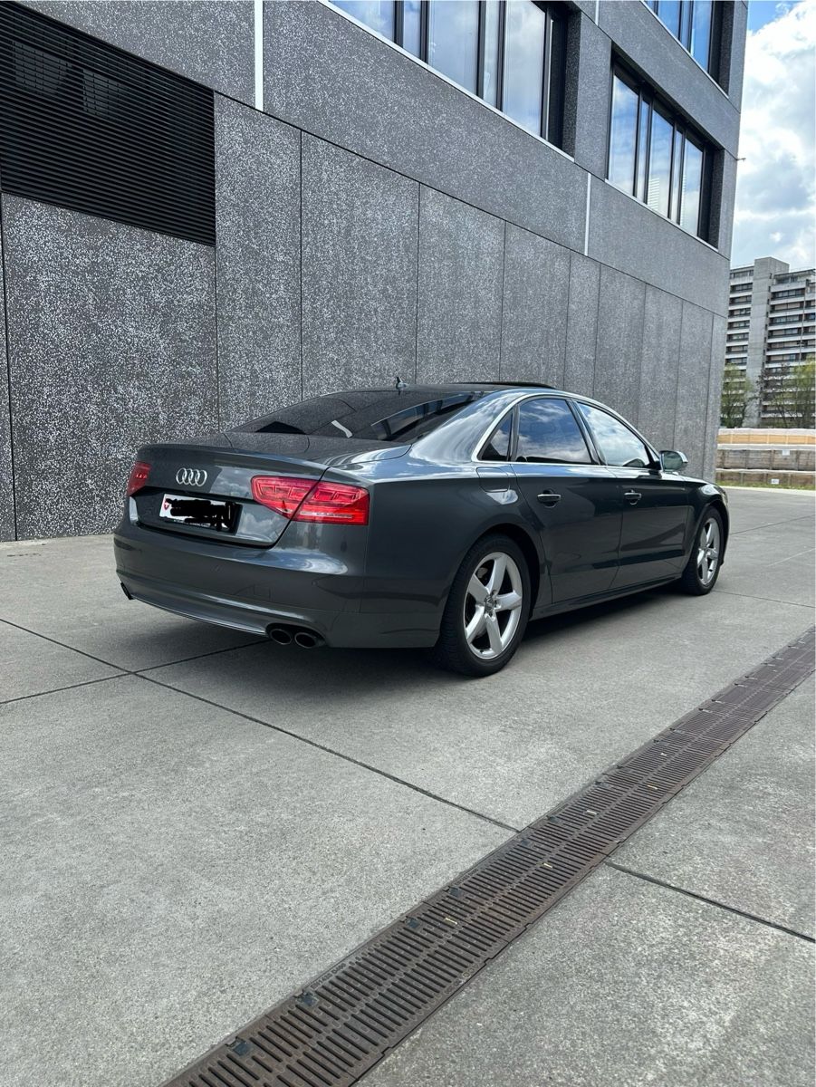Audi Automobili: Audi S8 TFSI Quattro Voll Austattung – Usato da Niedergösgen venduto da Dibu123 2