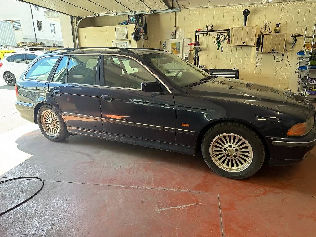 Autos: BMW 540 E39 – Gebraucht aus Chur von Cardinal1 8