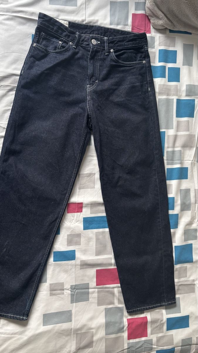 Kleiderpakete & -sets: Vêtements jeans pull gants  – Gebraucht aus Lausanne von volkenito 9