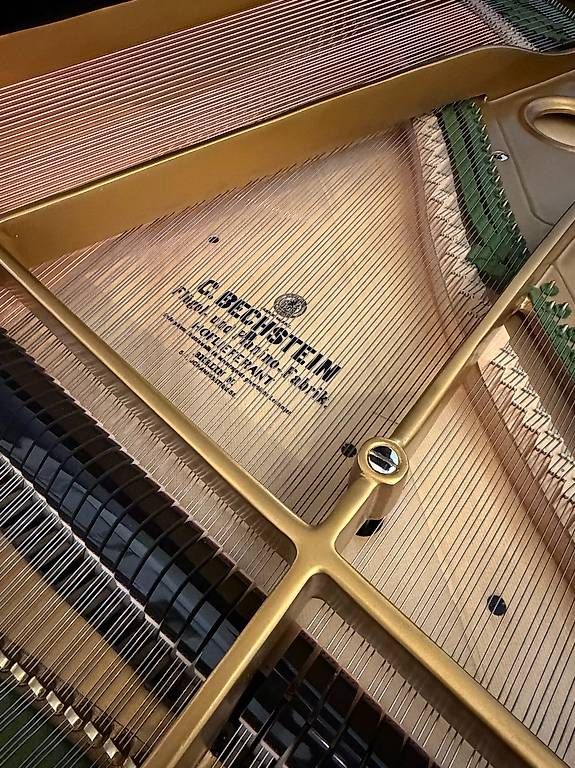 Musikinstrumente: C. Bechstein L-167 – Gebraucht aus Bern von Heutschipiano 1