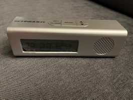 Radiowecker mit Taschenlampe