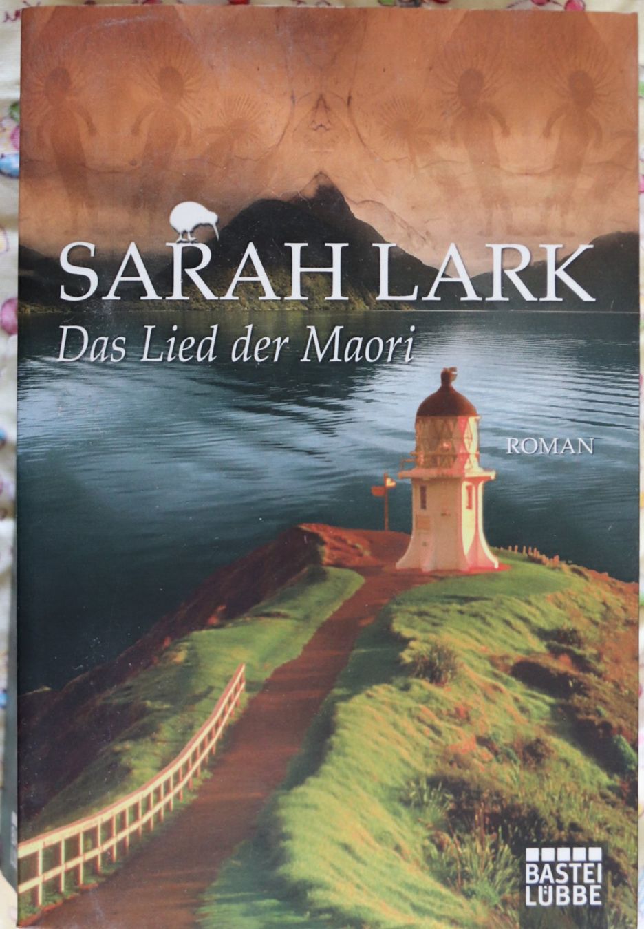 Libri: Das Lied der Maori von Sarah Lark – Usato da Glattfelden venduto da Vrenely