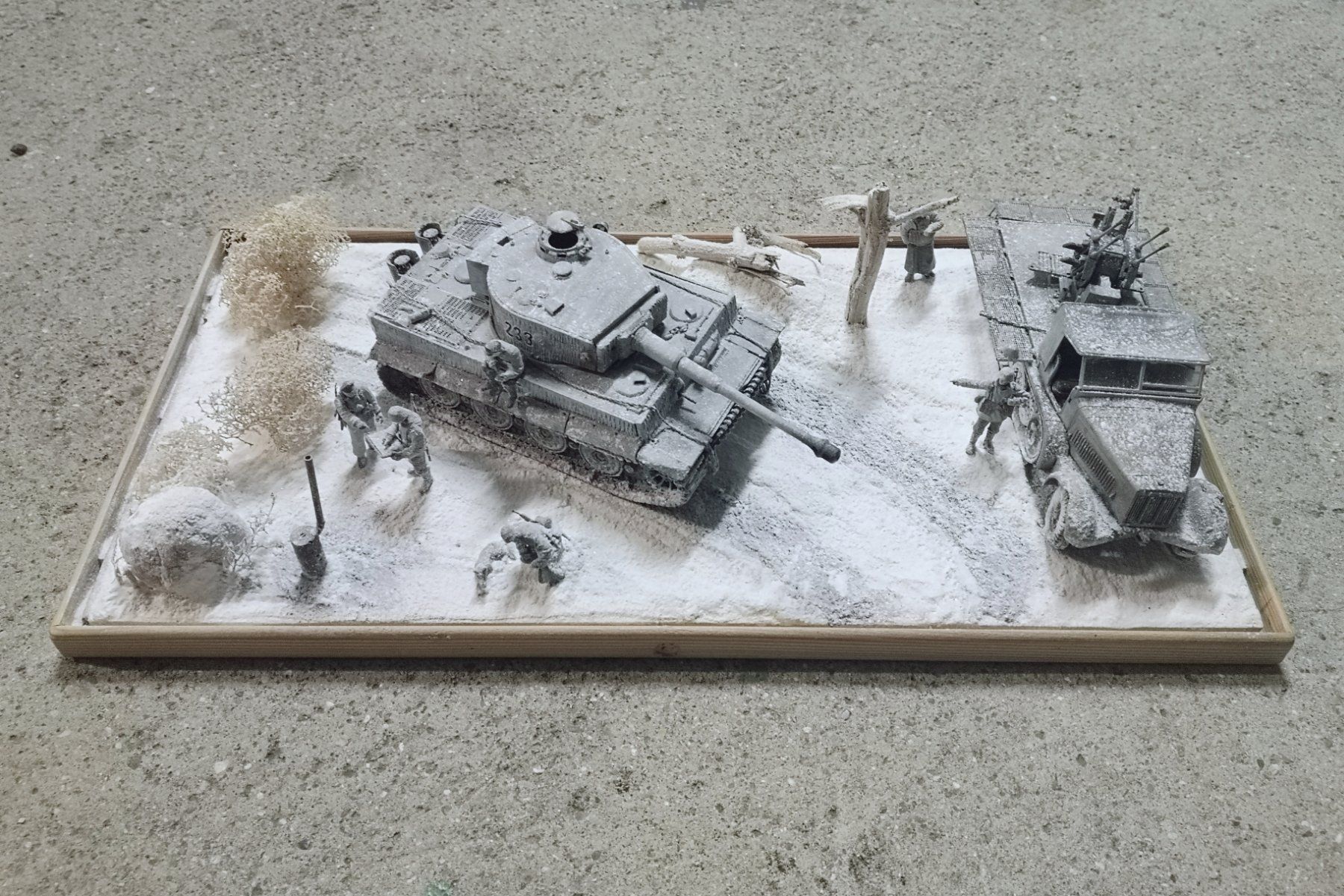 Kit di modellismo & Modellini statici: 1:35 Diorama "deutsche Einheit" – Usato da Niederbipp venduto da kevintifu20