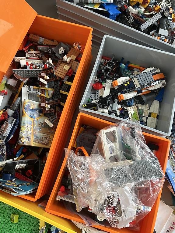 Spielzeuge: Legos à gogo – Gebraucht aus Hermance von aur_b5p6 3