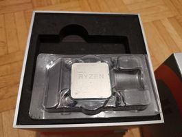AMD Ryzen 3900X mit orig. AMD RGB Kühler / +Wärmeleitpaste