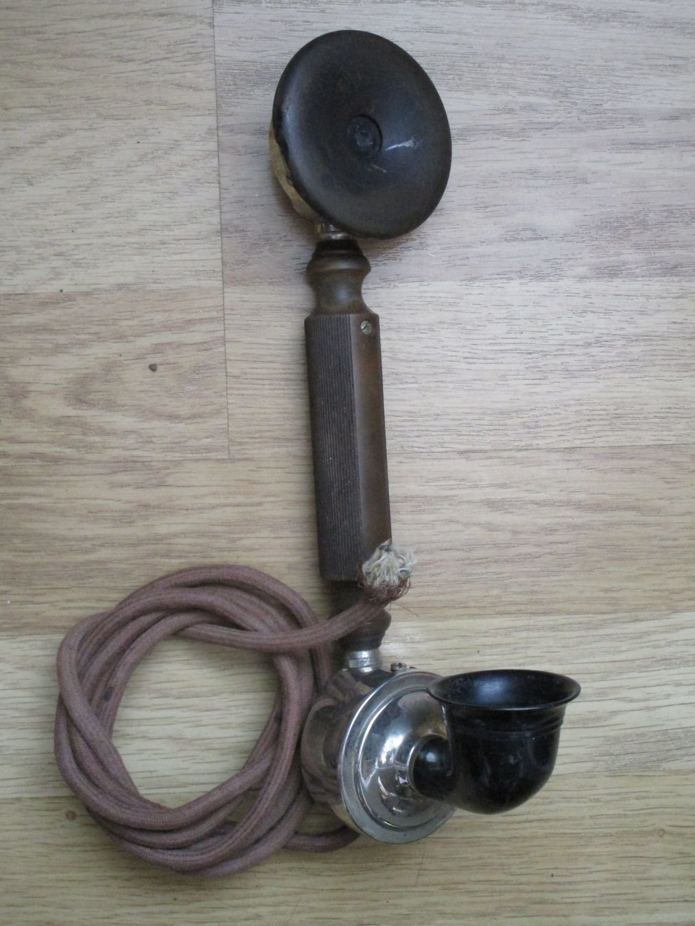 Telefoni: Antiker Telefonhörer – Usato da Heimberg venduto da Lupo57