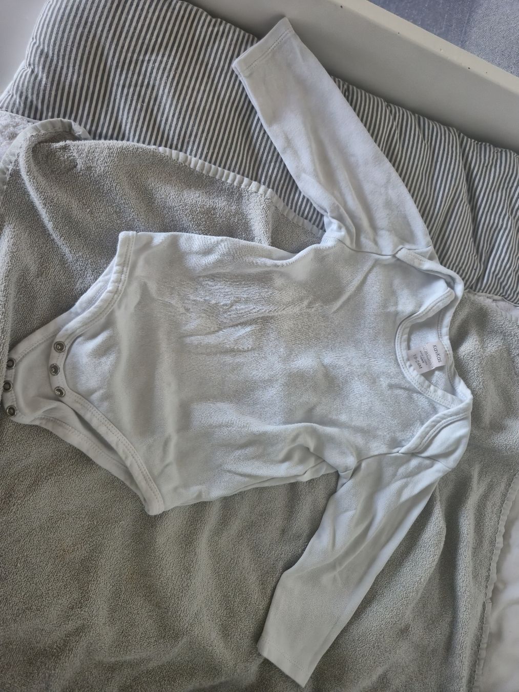 Biancheria intima: Babybody Grösse 18-24Mt – Usato da Leuggern venduto da MonaM90