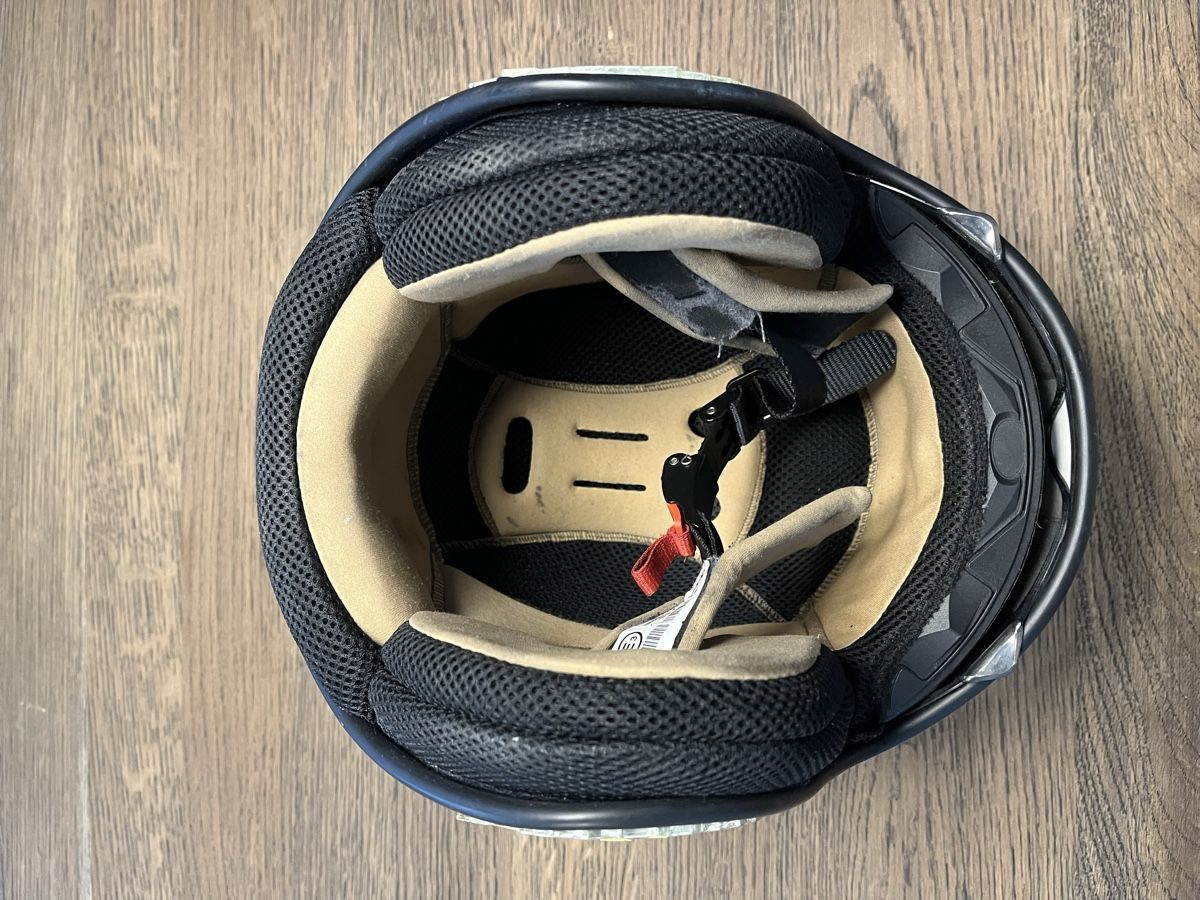 Caschi & visiere: Helm – Difettoso da Luzern venduto da McSeiler 2
