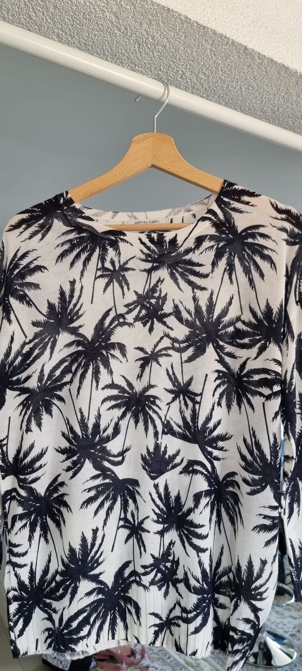 Gérard Darel Tops: Pull Gerard Darel – D'occasion à Yverdon-les-bains par sma_c6wn
