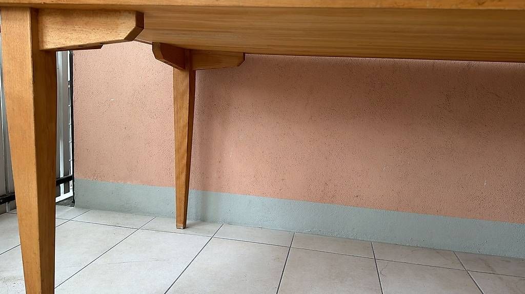 Tavoli: Massiv Holz Tisch – Usato da Steinen venduto da HUBMANN23 2