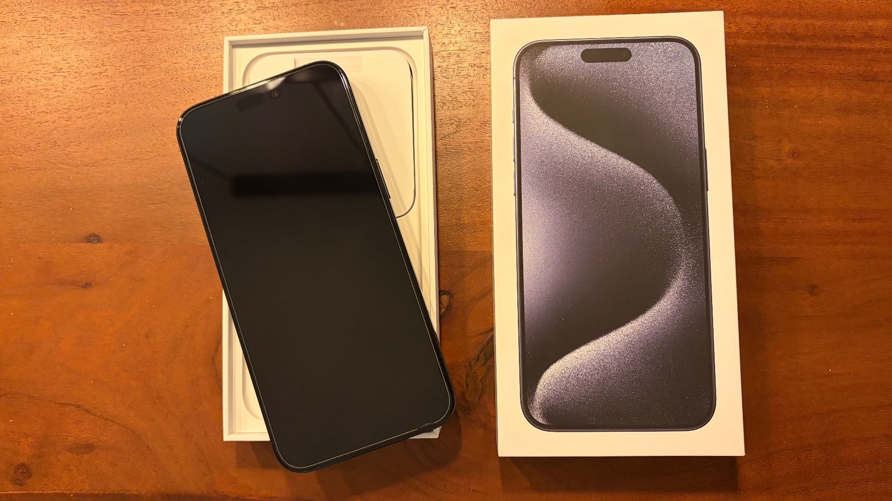 Apple Handys / Smartphones: Apple iPhone 15 Pro Max 512gb – Gebraucht aus Beringen von cnonlloyd