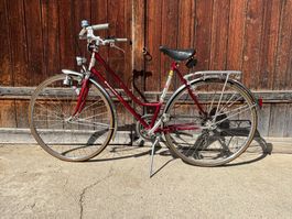 Fahrrad / Velo / Bahnhofsvelo / Damenfahrrad