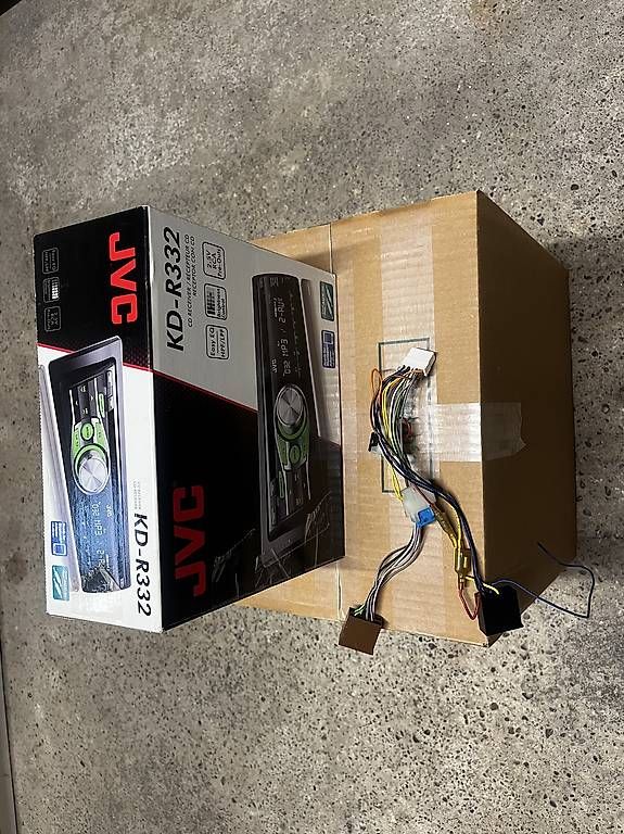 Radio: JVC Autoradio – Usato da Winterthur venduto da razor14