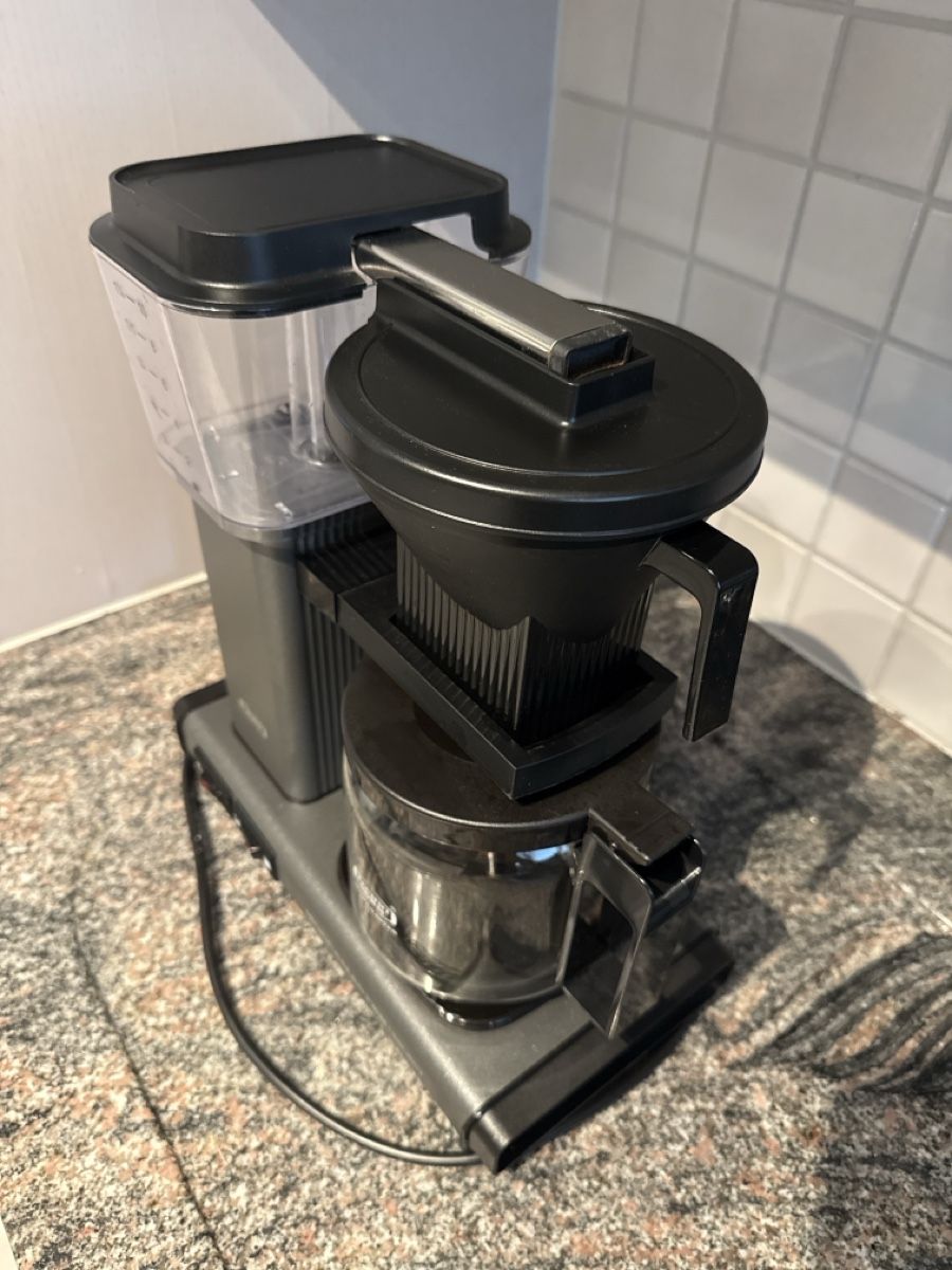 Moccamaster Macchine per caffè & Macchine per espresso: Kaffeemaschine Moccamaster KGB Select – Usato da Lenzburg venduto da Gardenia2010 1