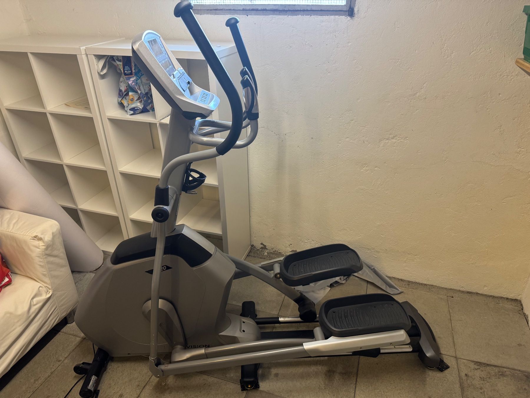 Horizon Vélos d'appartement: Crosstrainer Horizon - X20 - Elliptical trainer – D'occasion à Zürich par Armoo 1