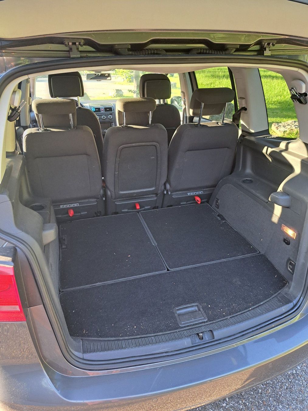 VW Autos: VW Touran 1.4 TSI – Gebraucht aus Sonceboz-Sombeval von nmoret 3