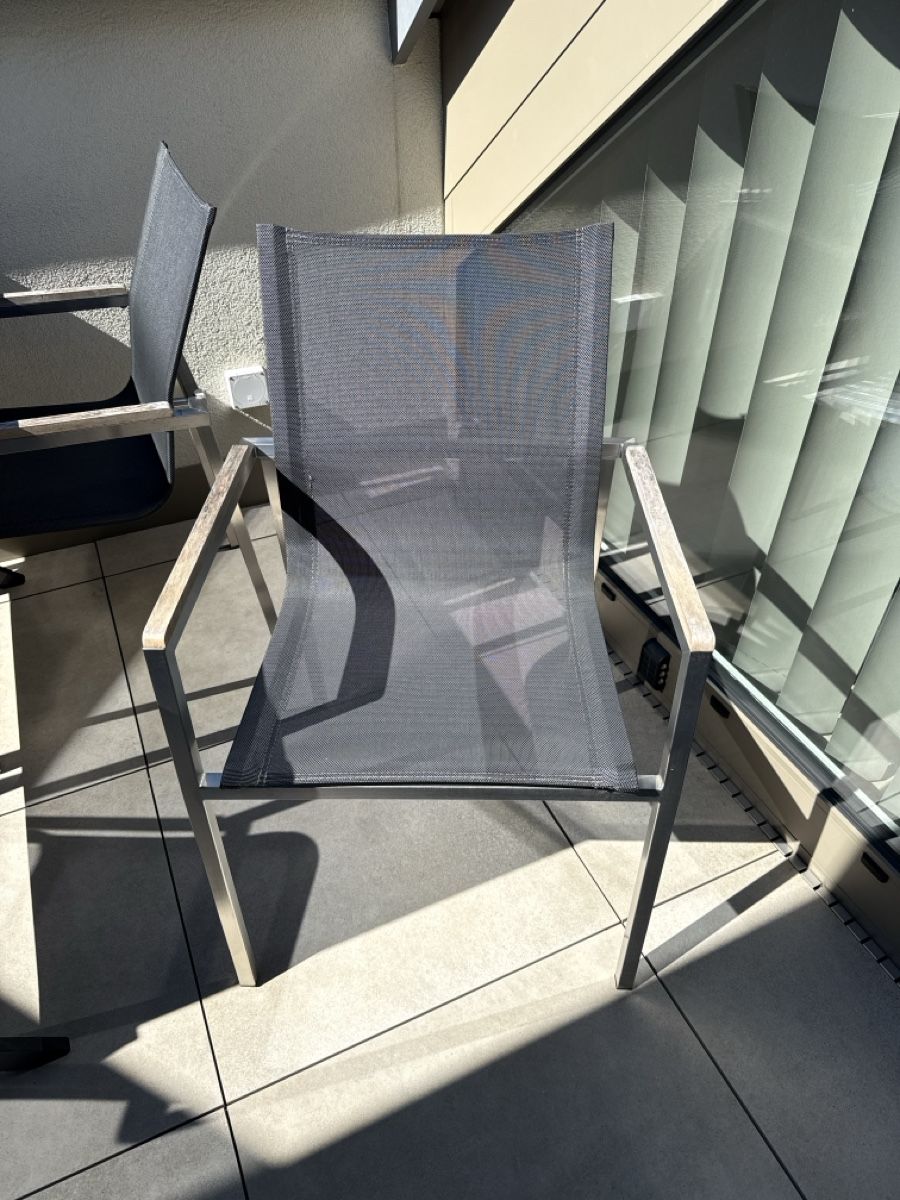 Pfister Set di tavolo e panche: Table de jardin + 4 chaises Pfister – Nuovo (secondo la descrizione) da Eysins venduto da con_9f9v 1