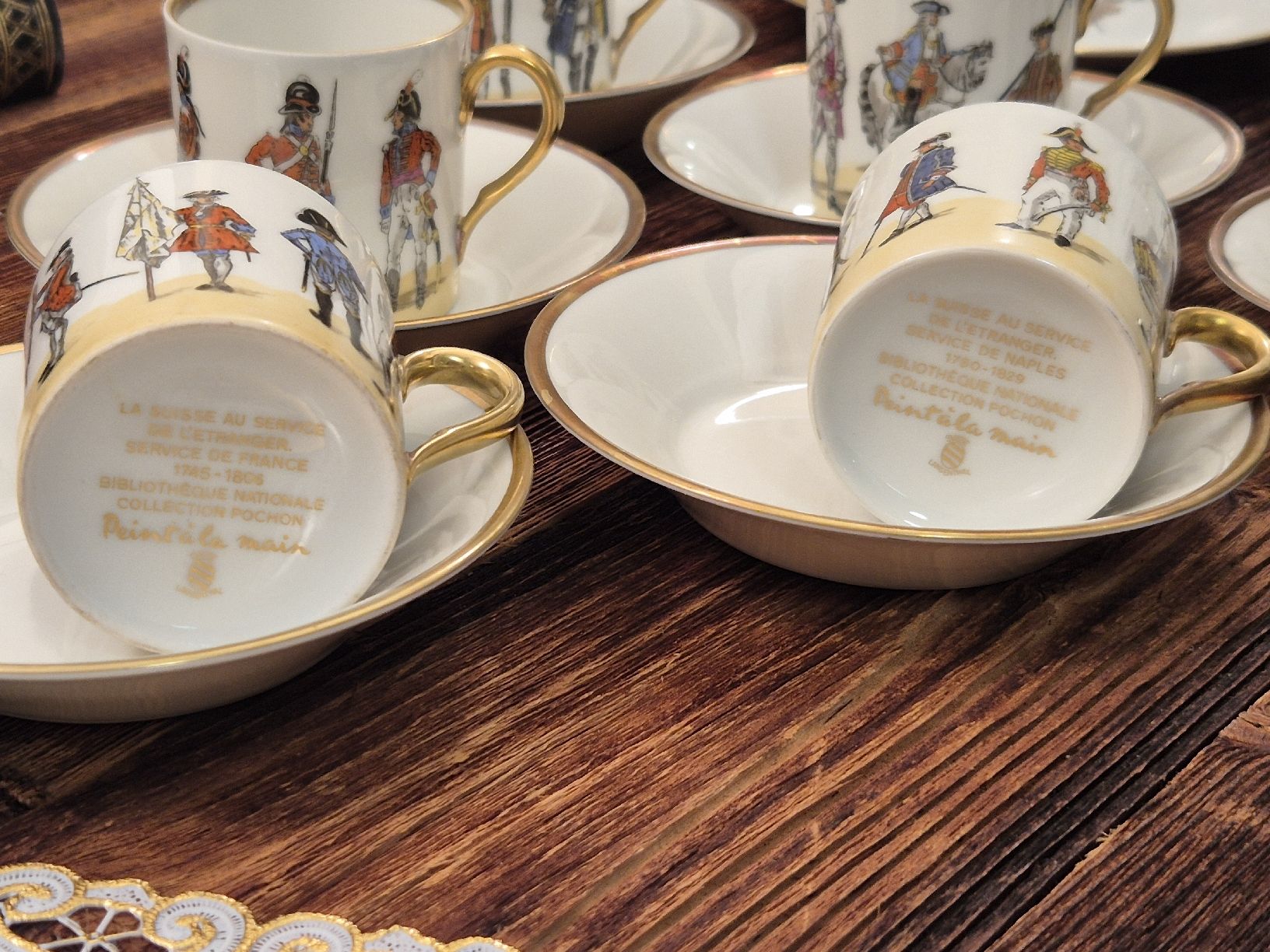 Geschirrsets: Set 6 Langenthal Mokkatassen + 4 Teller Schweizer Söldner – Gebraucht aus Thun von ThunerSammler 2