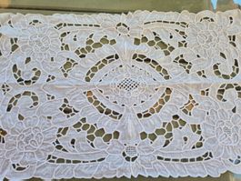 Deckeli Spitzenstoff weiss floral, 42x27 cm
