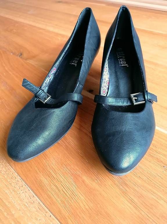 Scarpe da donna: Pumps Gr. 41 – Usato da Heiligenschwendi venduto da gis_77vf 1