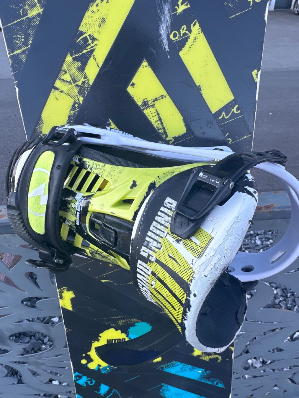 Snowboard Nitro Board: Snowboard 149cm Bindungen inkl. von Nitro – Usato da Schliern b. Köniz venduto da amo_lln9 2