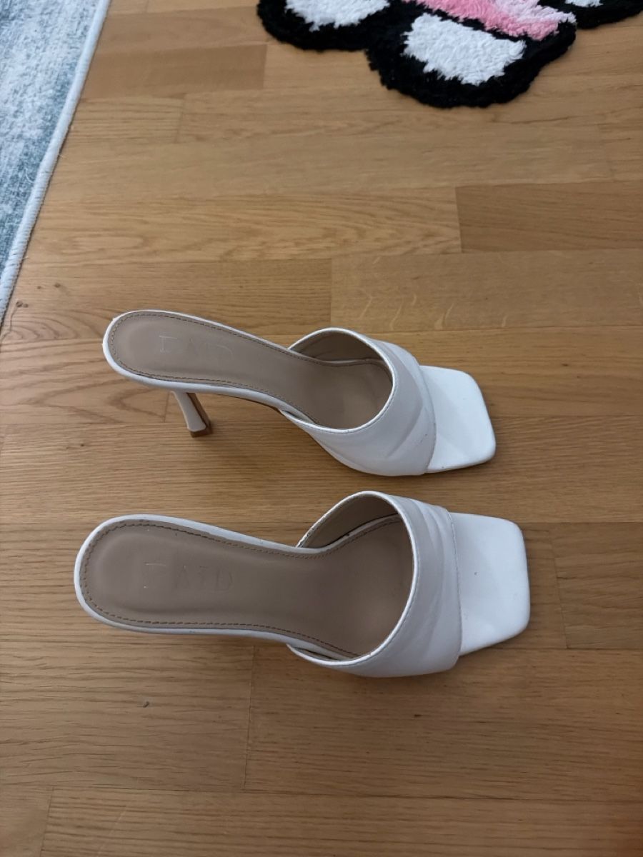 Damenschuhe: 10 – Gebraucht aus Crissier von eld_gkq6 1