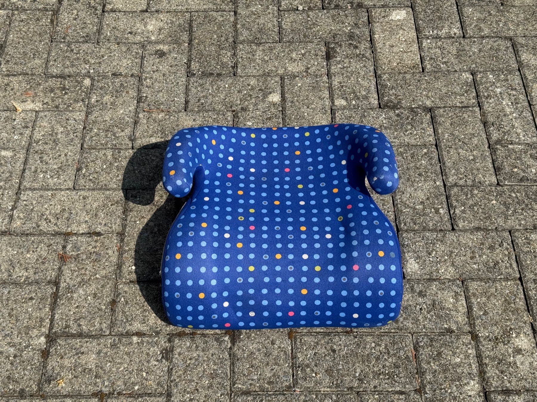 Auto-Kindersitze: Volvo Kindersitz Erhöhung – Gebraucht aus Frauenfeld von can_touch_this 1