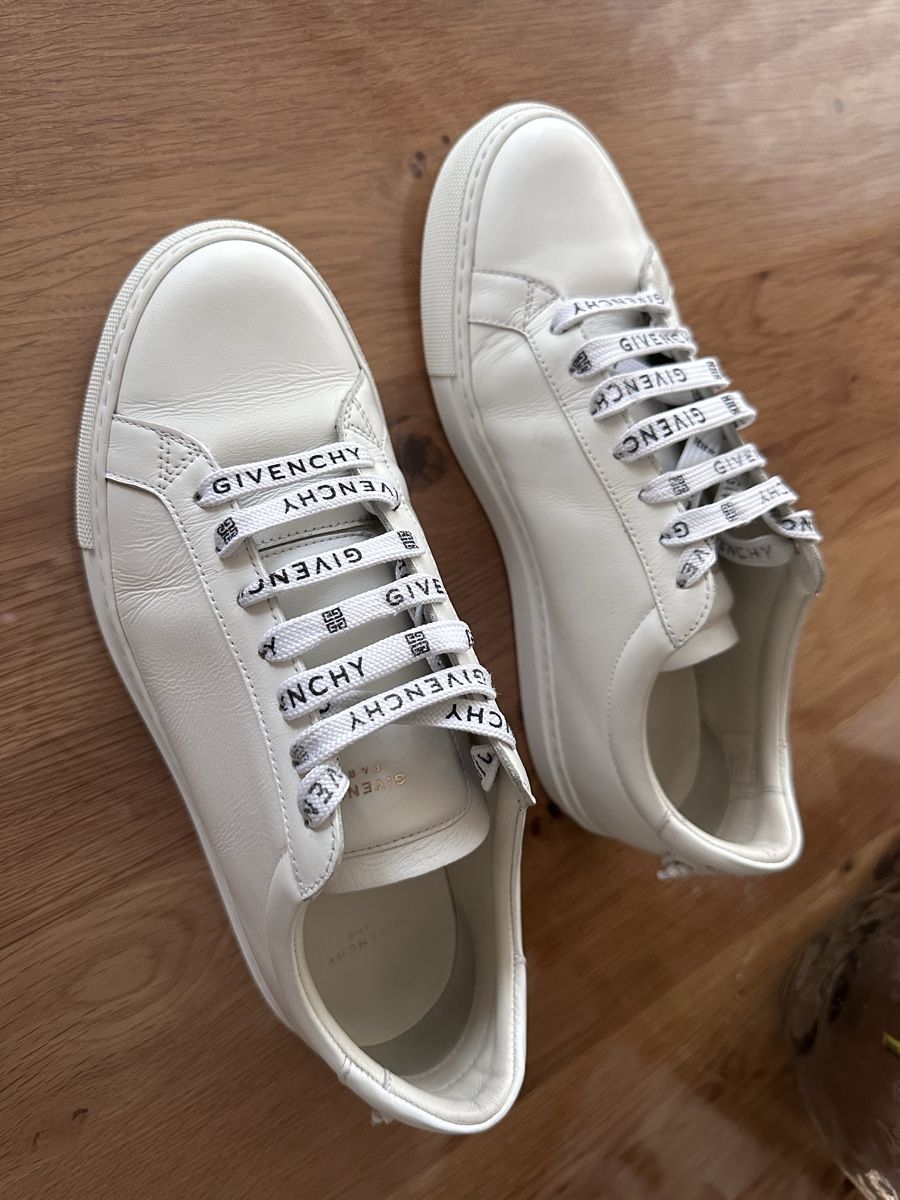 Givenchy Chaussures hommes: Givenchy sneakers size 40 – D'occasion à Adliswil par Maro_7 1