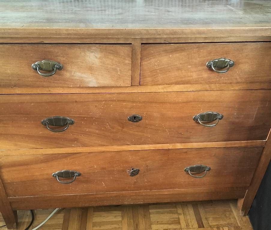 Cassettiere: Commode style Louis Philippe  – Usato da Lausanne venduto da nic_8nv8