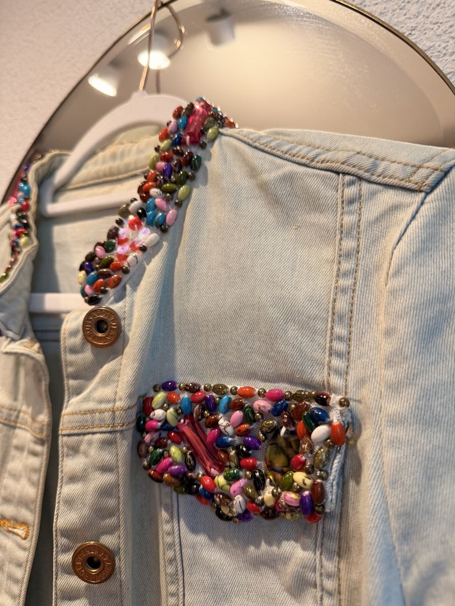 Trussardi Giacche: Trussardi beaded denim jacket for summer, size 42 – Usato da Männedorf venduto da iza04 3