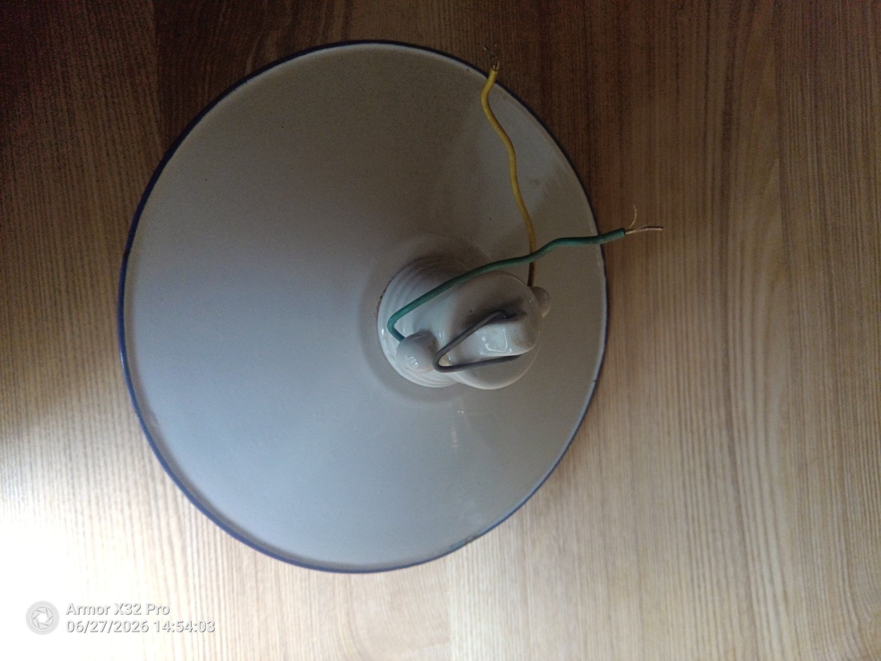 Lampadari & plafoniere: Antike Deckenlampe Keramik Email – Usato da Matten(St.Stephan) venduto da totra 1