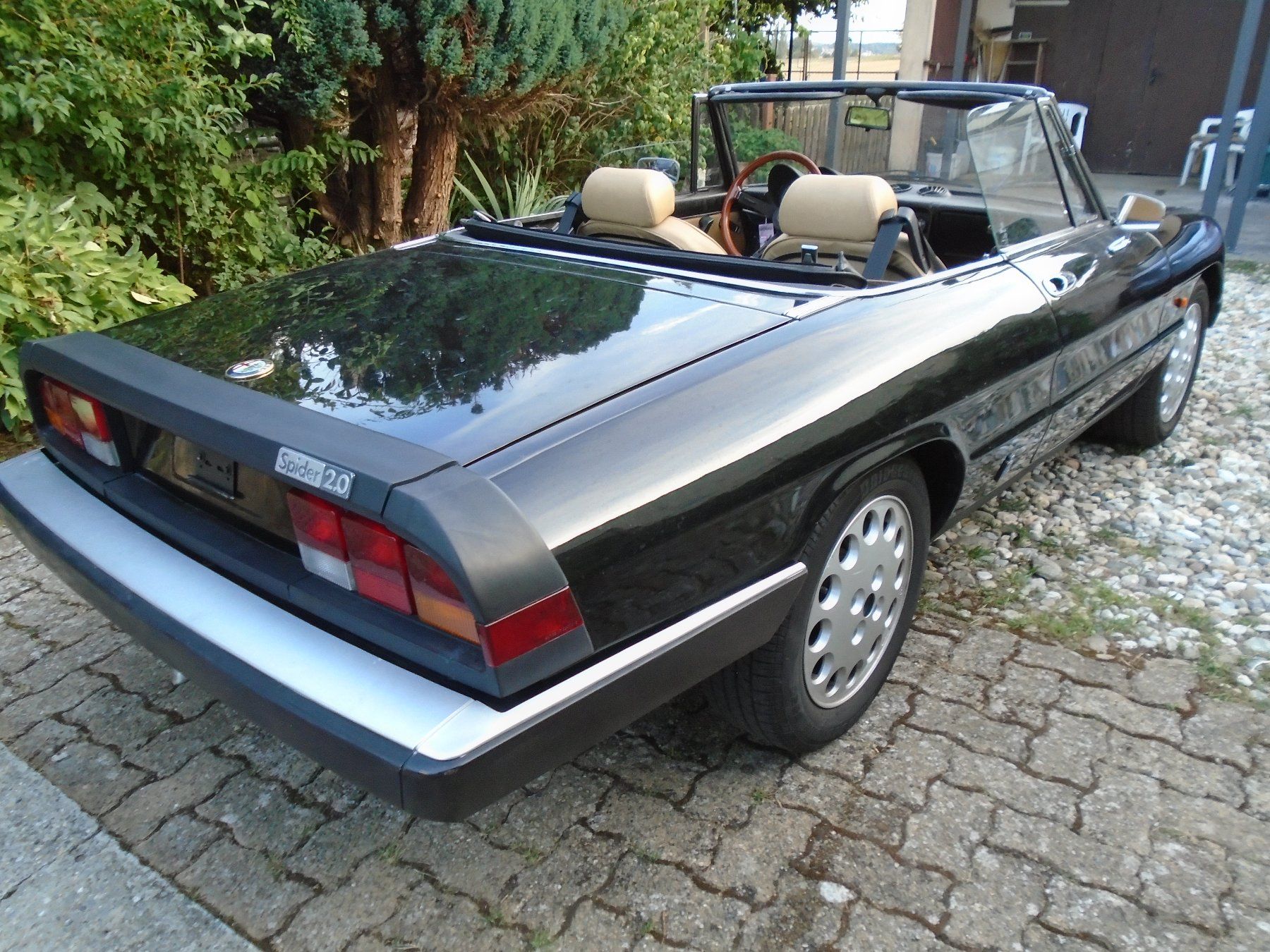Alfa Romeo Autos: Alfa-Roméo Spider 2.0 – D'occasion à Fey par paquita2122 2