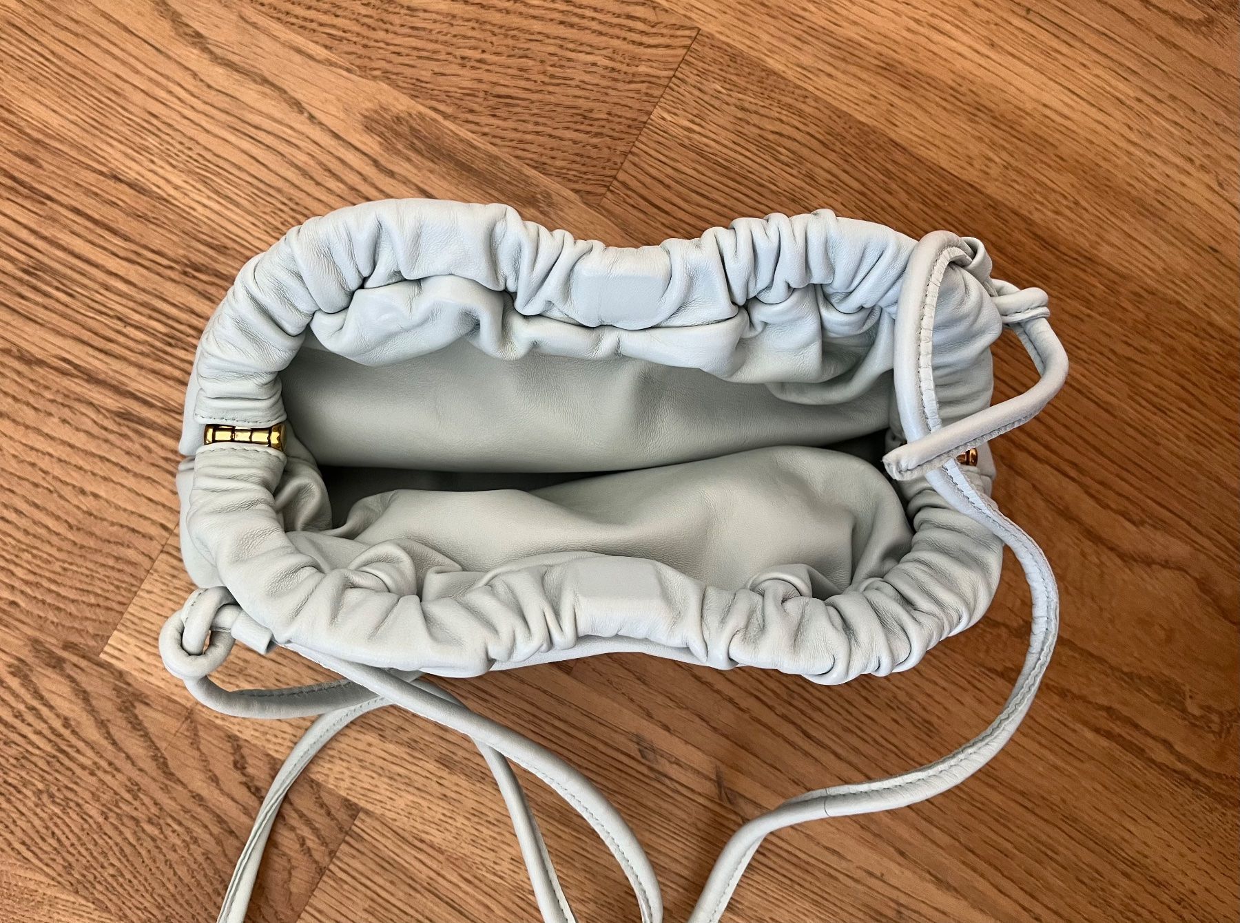 Mansur Gavriel Sacs: Mansur Gavriel Mini cloud – D'occasion à Arlesheim par Kunghelenie 4