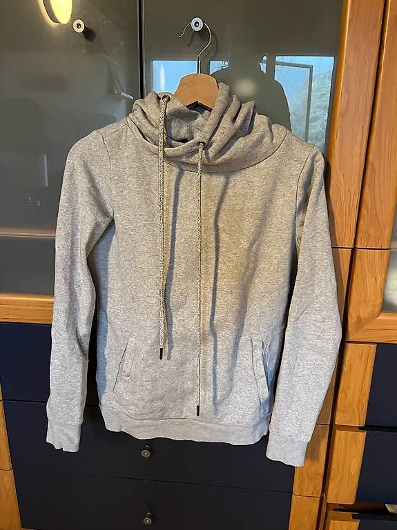 Lotti di vestiti: 3 kapuzenpullover Grösse S – Nuovo (secondo la descrizione) da Ottenbach venduto da niki1991234 2
