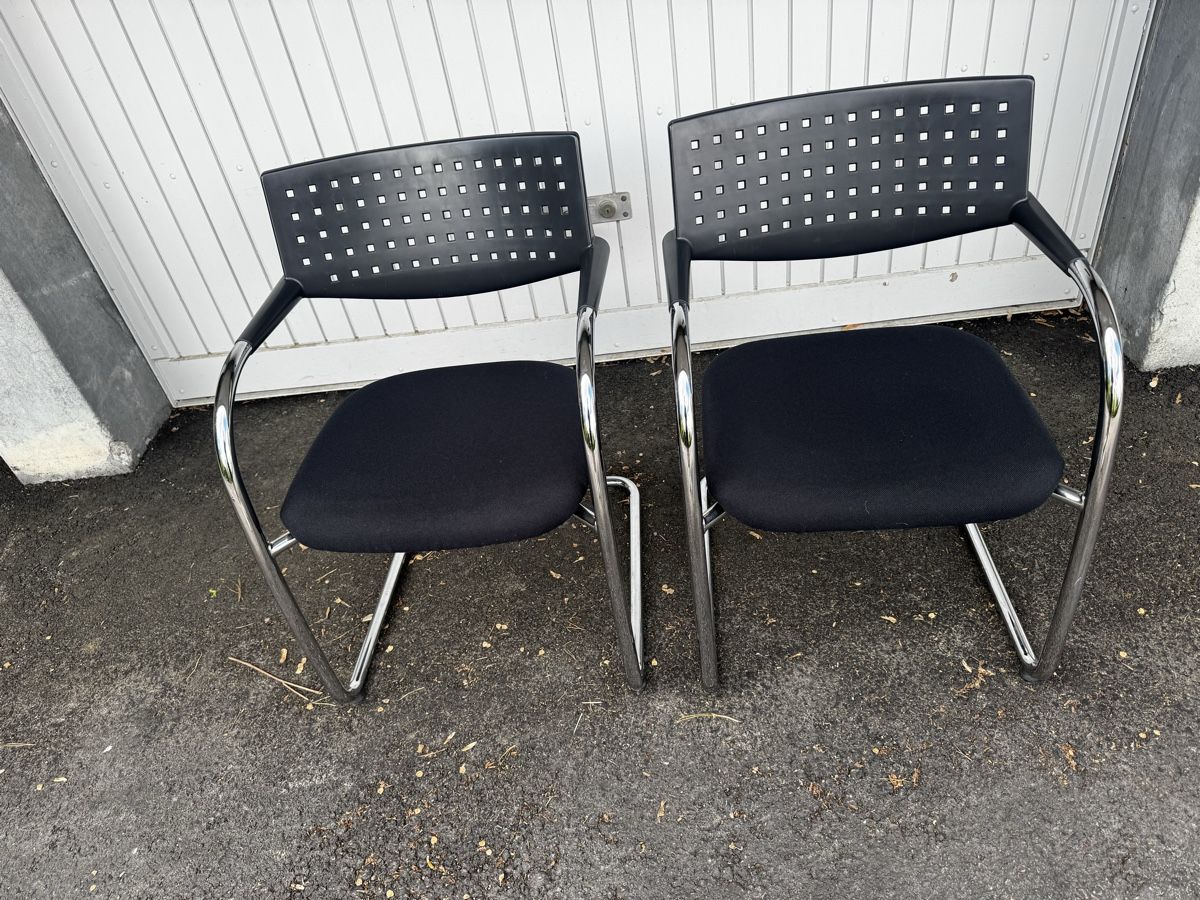 Vitra Sedie: Vitra visavis Freischwinger schwarz Chrom Stoff – Usato da zürich venduto da Mito3 3