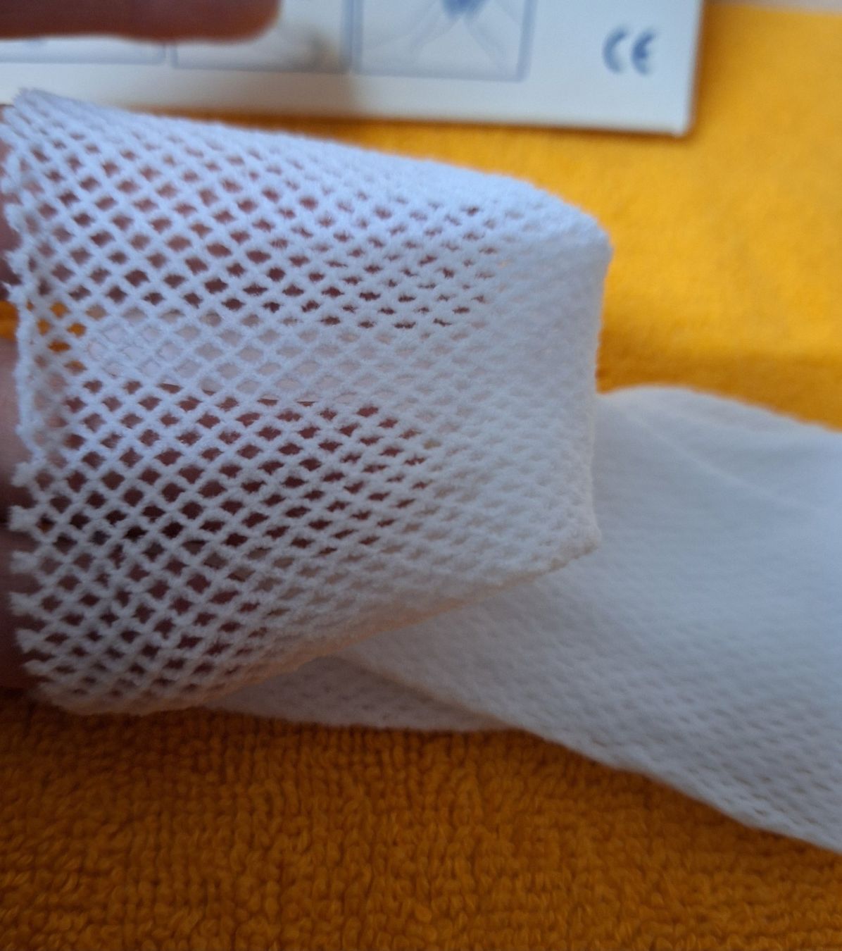 Kit di pronto soccorso: Neu:  24 Packungen elastische Fixiernetze, dehnbar – Nuovo e nell'imballaggio originale da Muri AG venduto da Edlerweiss 2