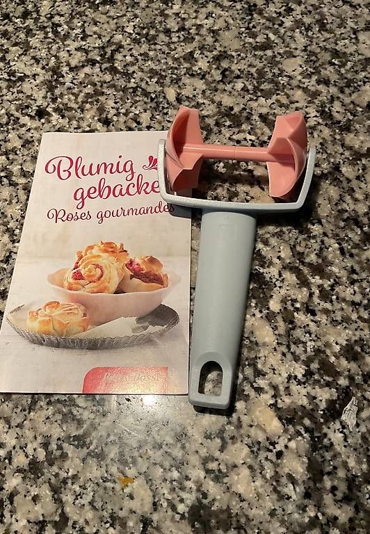 Küchengeräte: Rullo Betty Bossi – Gebraucht aus Cugnasco von Manux.