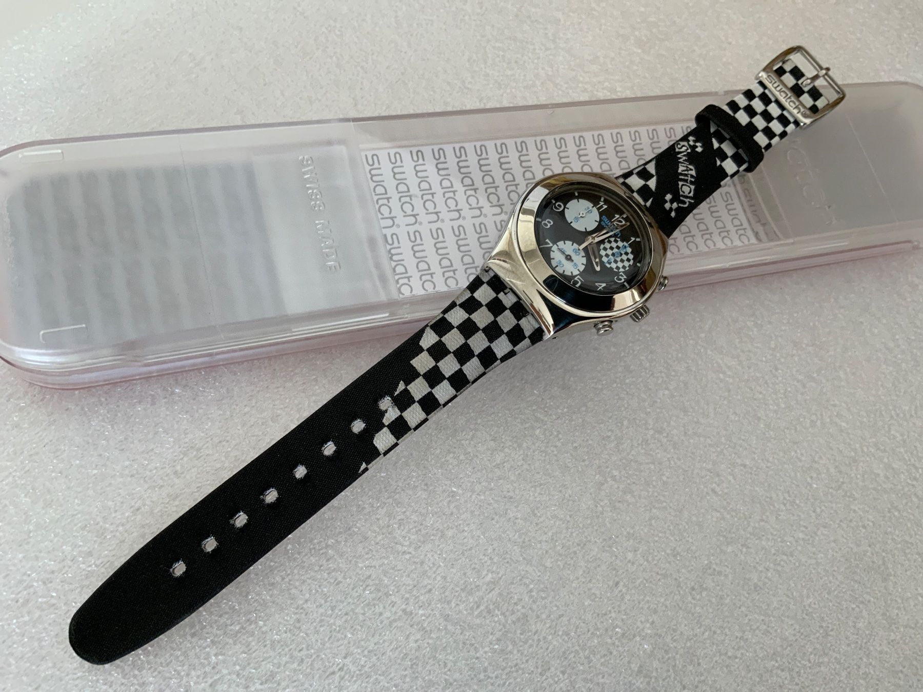 Swatch Orologi: Swatch Irony Midi Chrono PIT LINE - ungetragen – Nuovo e nell'imballaggio originale da Wettswil venduto da rotonda 2