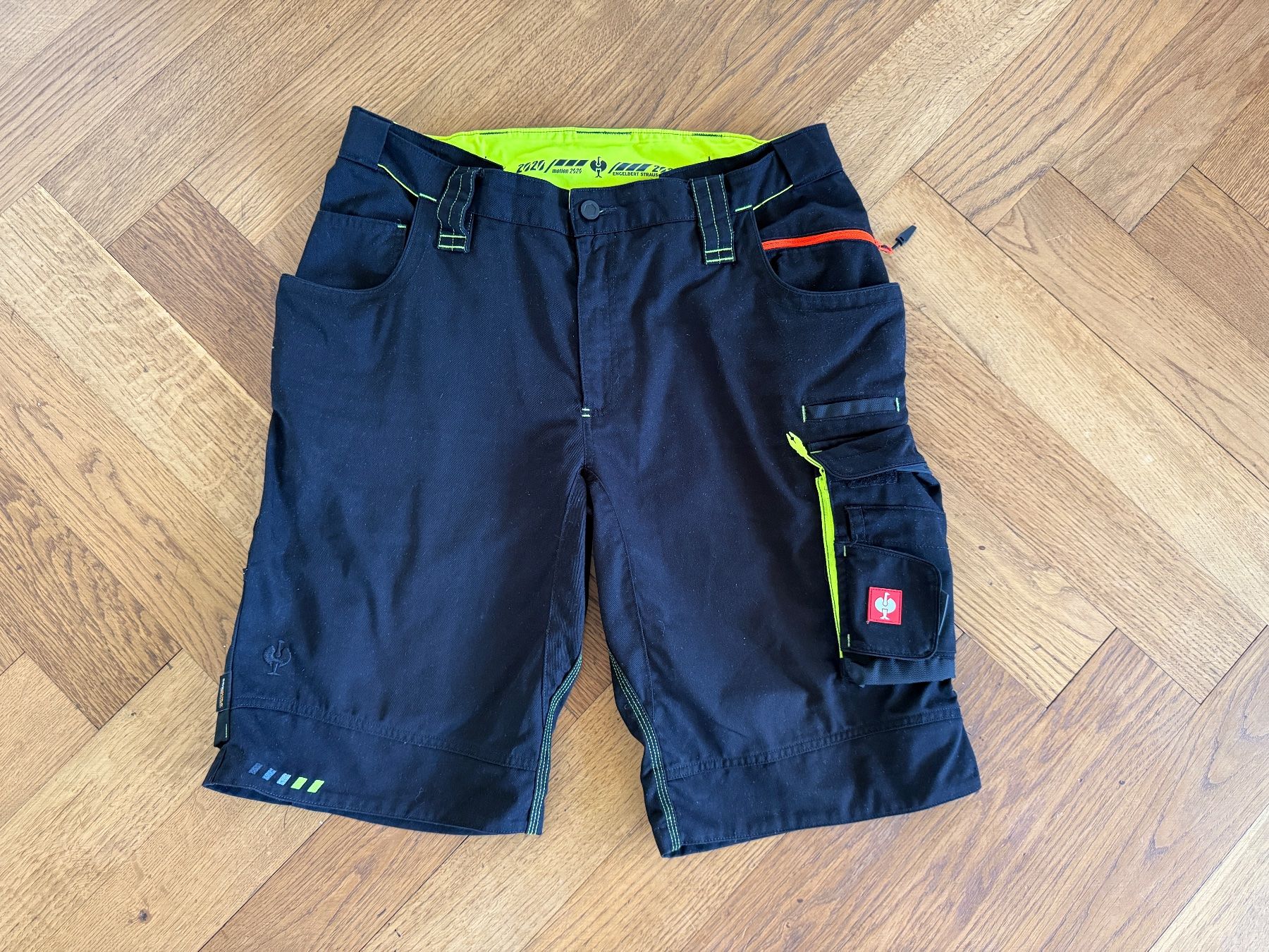 Engelbert Strauss Pantaloni: Kurze Engelbert Strauss Hose, Größe 54 E. S. Motion 2020 – Usato da Ennetbaden venduto da mapa05