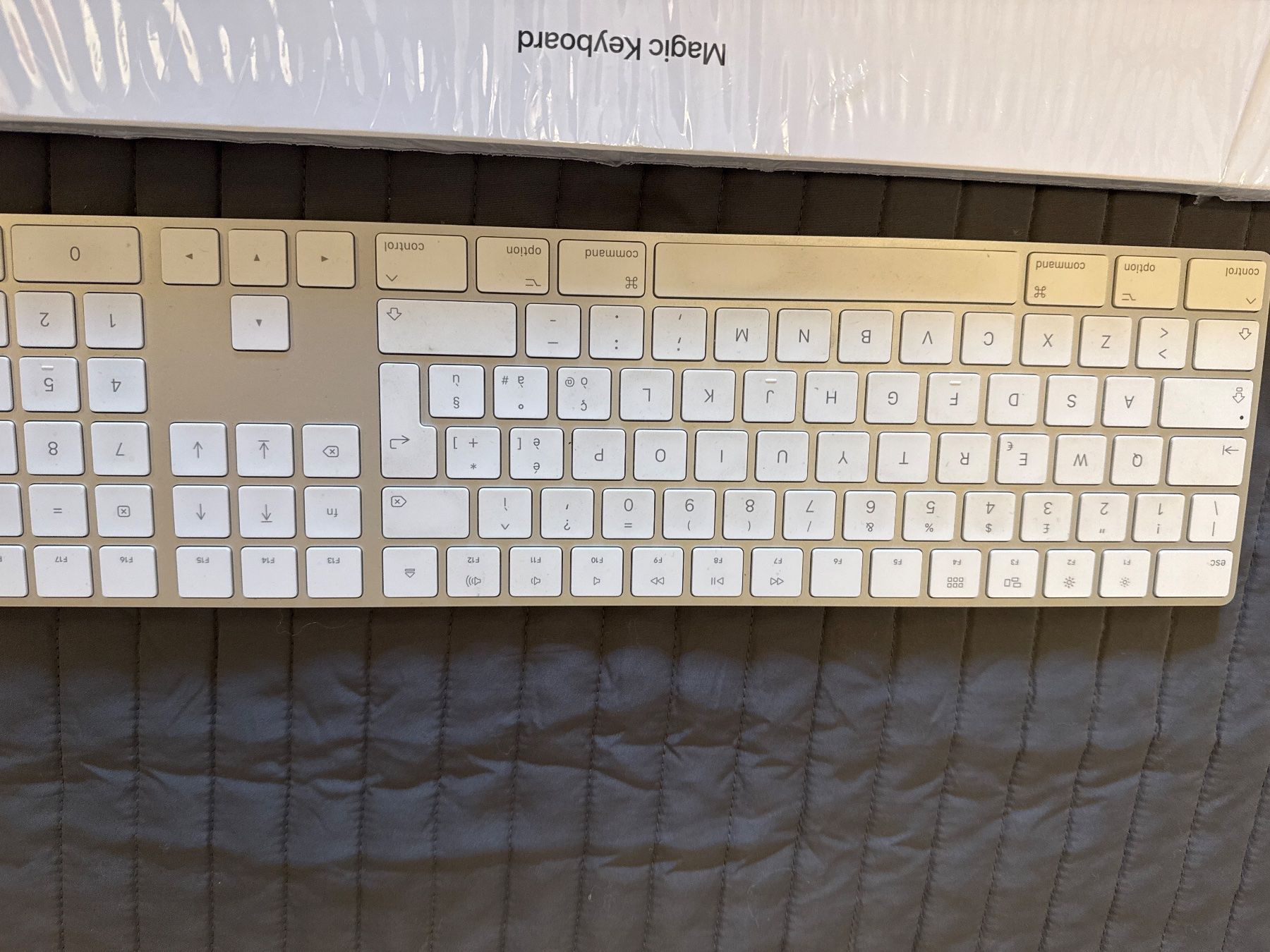 Apple Tastiere: Apple Magic Keyboard con tastierino numerico Layout ITA – Usato da Zürich venduto da xl3vax 1
