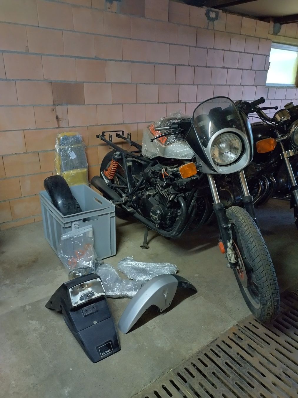 Suzuki Strada: Suzuki GS650 G Katana 1984 – Usato da Neuenegg venduto da designart64 3