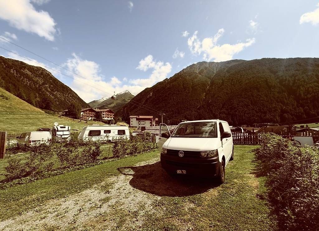 Veicoli da campeggio: Camper Autark auf vw t5 basis – Usato da Seon venduto da Ironman22 4