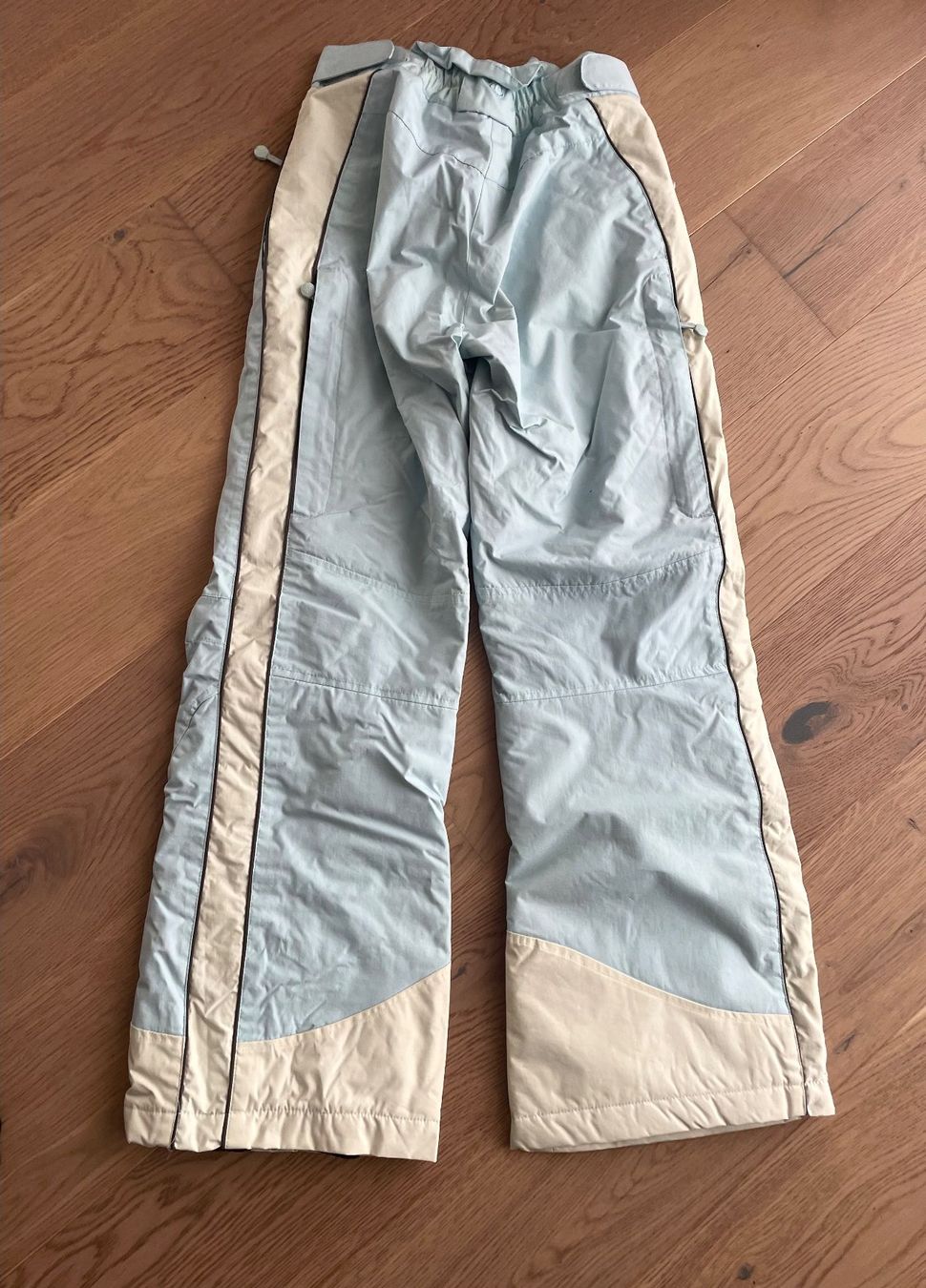 H&M Completi & Tailleur: Skianzug – Usato da Richterswil venduto da KAYLEIGH_77 4