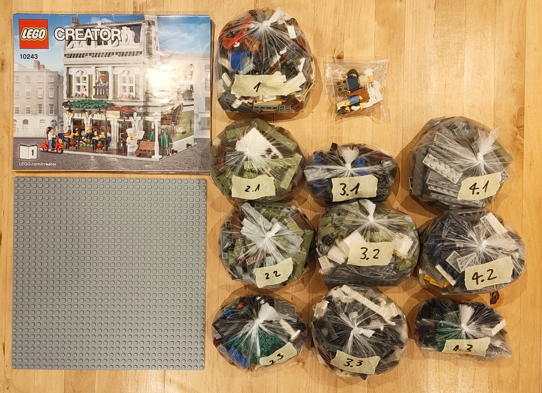 Lego Baukästen: Lego 10243 - Pariser Restaurant – Gebraucht aus Turgi von Benaya 1