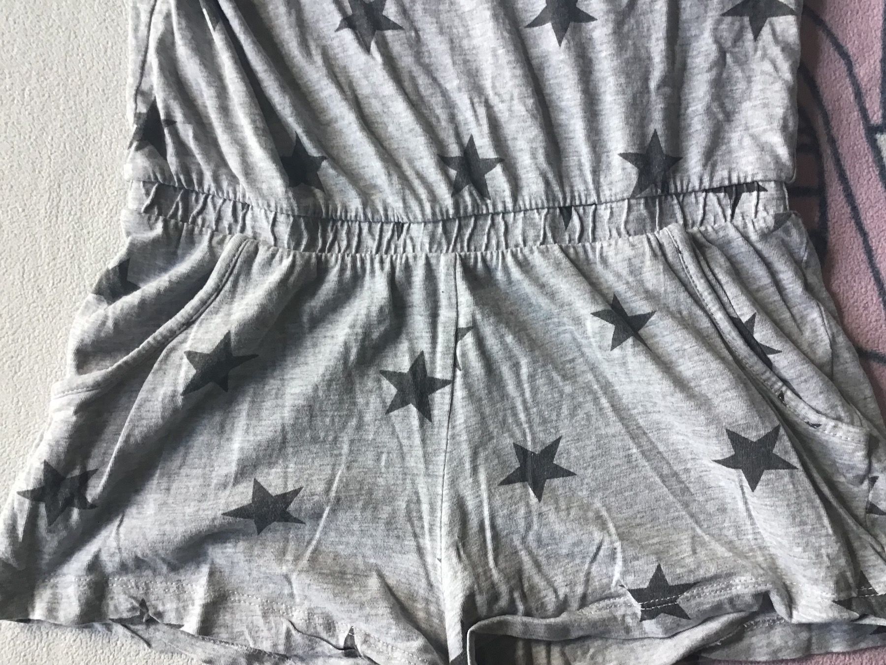 H&M Lotti & Set di vestiti: Sternen-kleider Gr. 146 – Usato da Vernier venduto da Melone74 1
