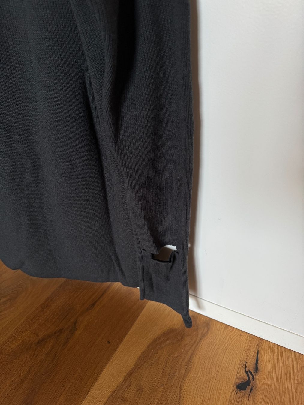 Maglioni & Felpe: IRO Pullover dunkelgrau, neu, ungetragen, Gr. L – Nuovo (secondo la descrizione) da Zürich venduto da mic_zh 2